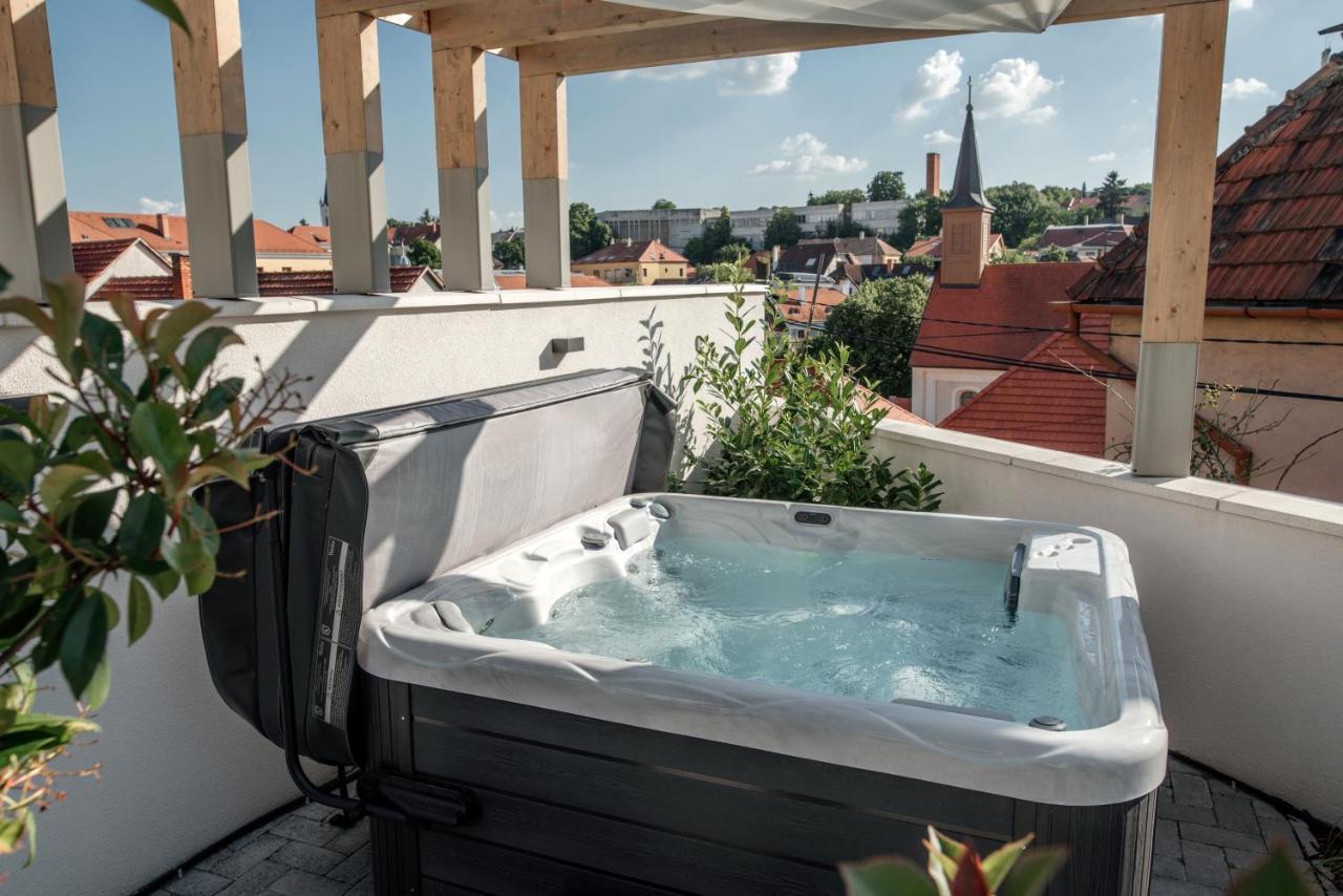 Loftlakasom**** Aparthotel Veszprém Εξωτερικό φωτογραφία